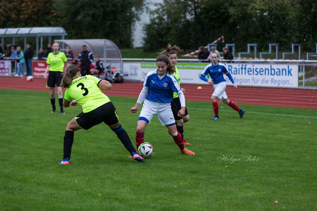 Bild 328 - B-Juniorinnen TSV Schoenberg - Holstein Kiel : Ergebnis: 0:23